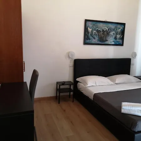 Termini-Guesthouse Aurora Maison d'hôtes *