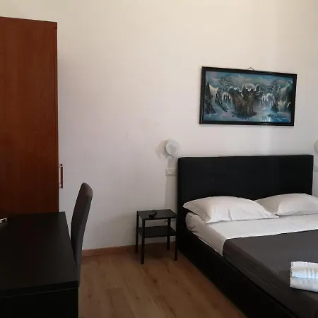 Termini-Guesthouse Aurora *
