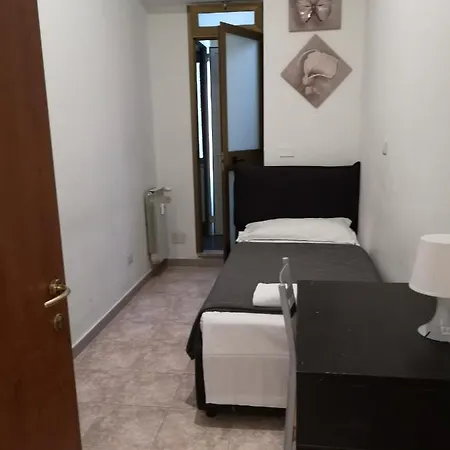 Termini-Guesthouse Aurora Maison d'hôtes
